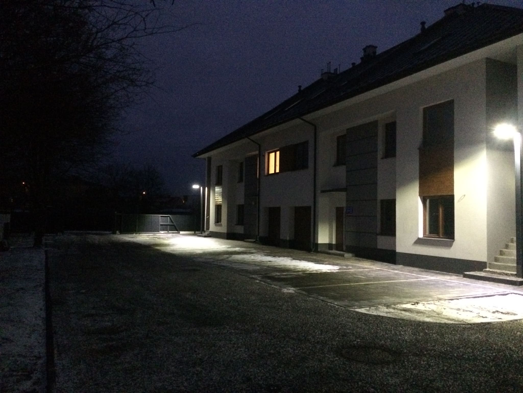 Szeregówka w Kobyłce przy ul. Norwida 1A 2